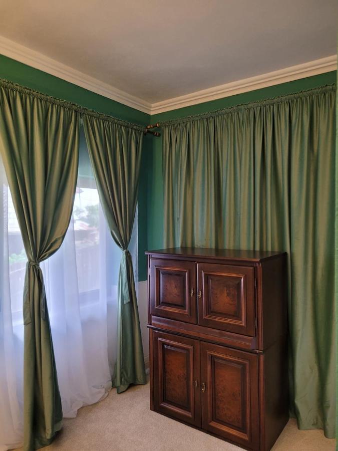 Texas House Guest House Novaci-Straini Ngoại thất bức ảnh